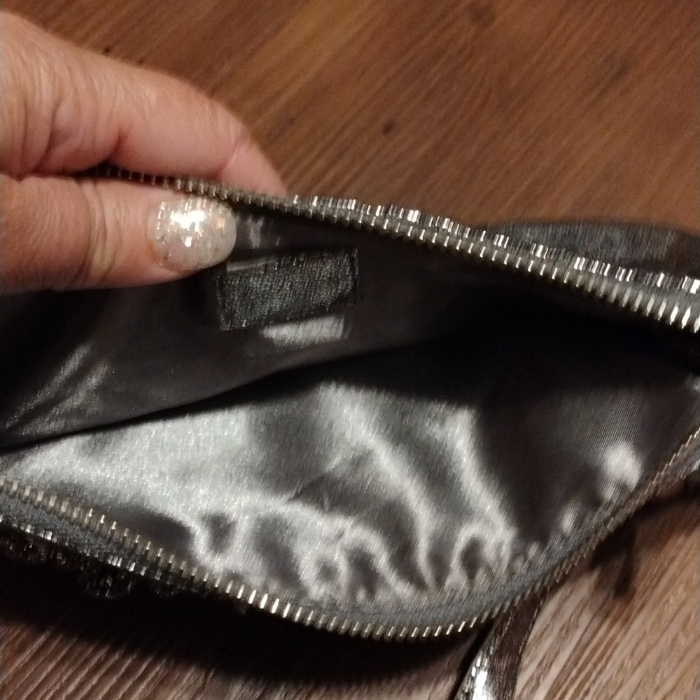 Express Purse - Picture 4 of 4